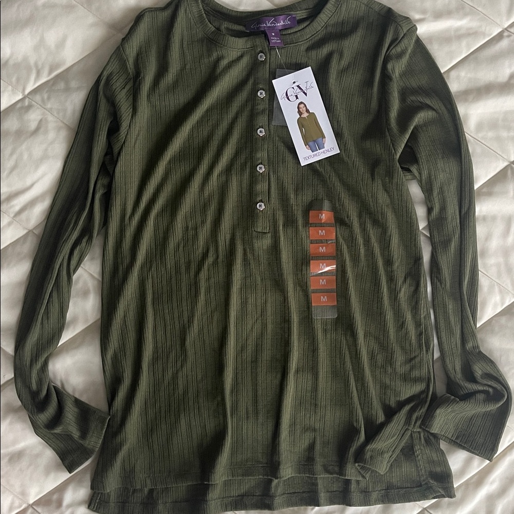 NWT Green Long Sleeve Textured stretch Henley Shirt medium